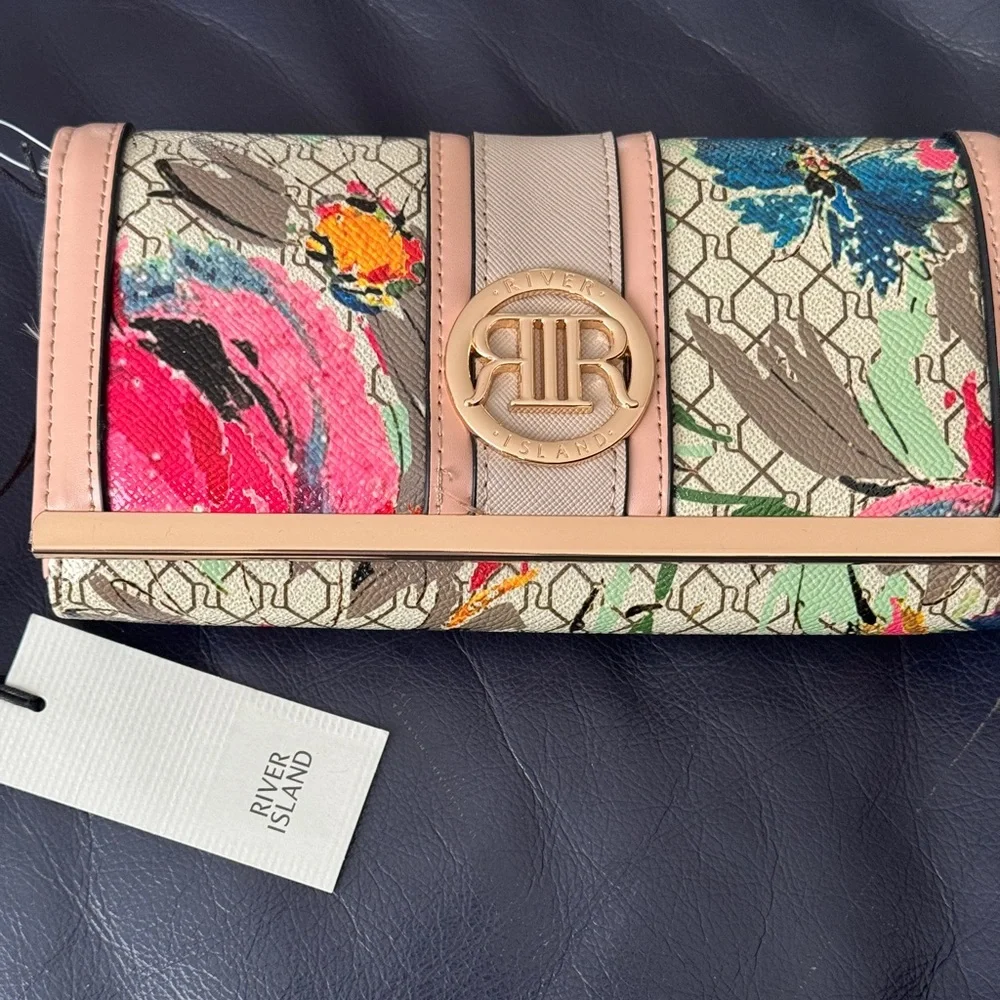 Wallet - Picture 5 of 7